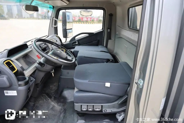 四川东风货车4S店强烈推荐康明斯185马力+超强承载能力,东风康陆威这款新车可太强了(图5) 四川东风货车4S店强烈推荐康明斯185马力+超强承载能力,东风康陆威这款新车可太强了(图5)
